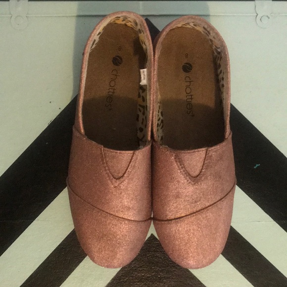 Rose gold casual slip ons - Picture 5 of 6